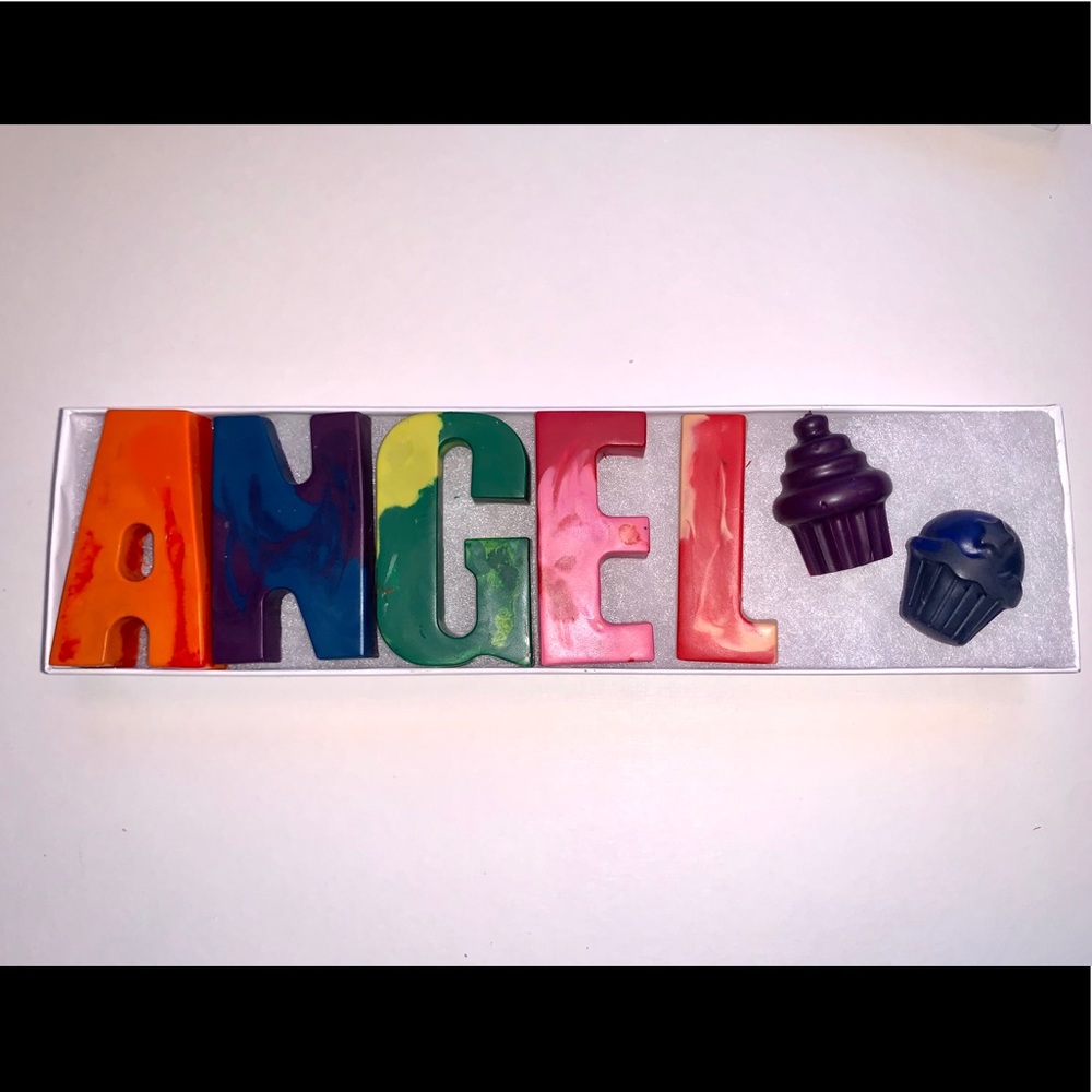 CUSTOM NAME CRAYONS